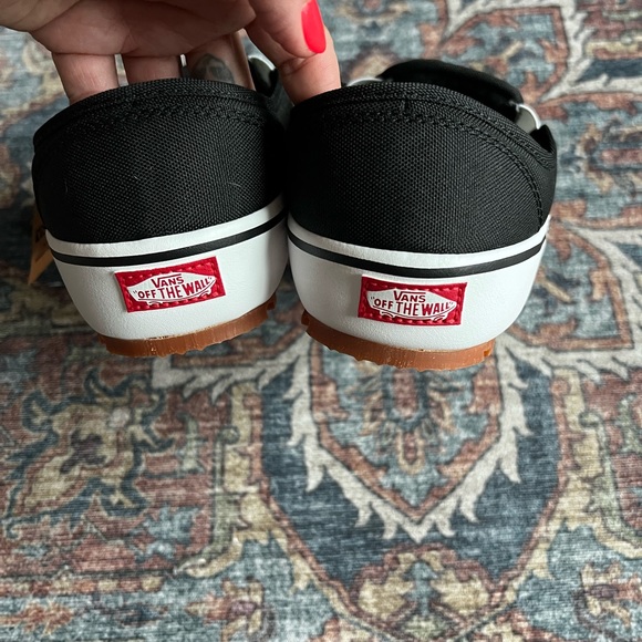 BNWT VANS slippers - Picture 4 of 5